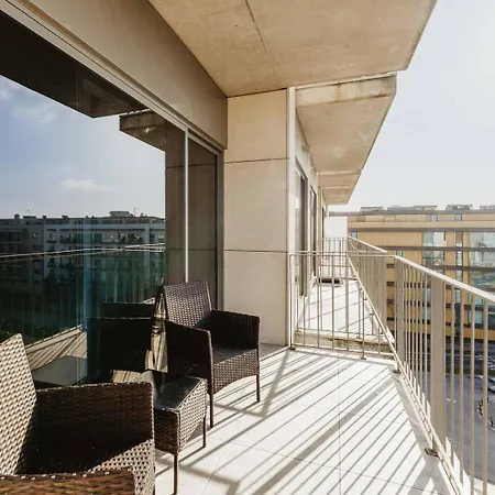 Ria Palace By Icon *